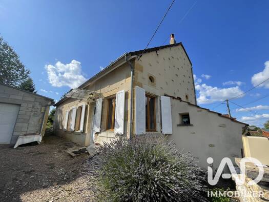 Maison à vendre 77 000 € 4 pièces 3 chambres 90 m² Châteauneuf-Val-de-Bargis 58350