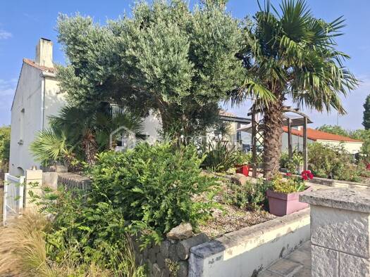 Maison à vendre 249 500 € 4 pièces 3 chambres 82 m² Saint-Mathurin 85150