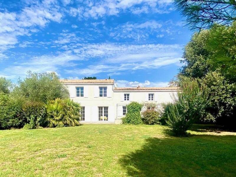 Maison à vendre, 260m², SAINT ROMAIN DE BENET