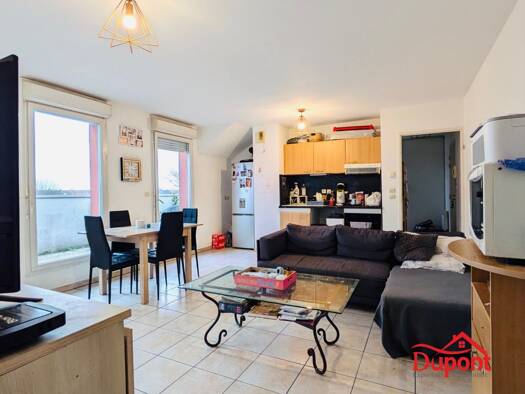 Appartement à vendre 86 000 € 2 pièces 1 chambre 51 m² Étage 3/3 Le Centre Ville Somain 59490