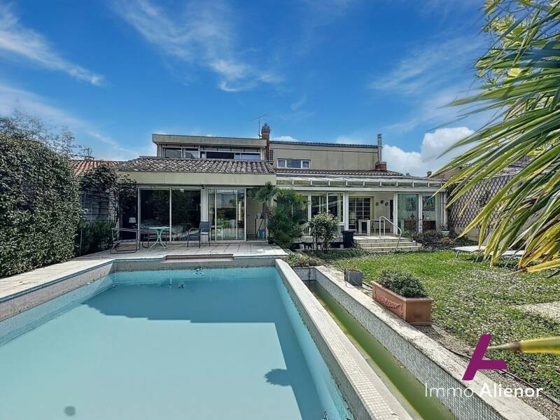 Maison à vendre, 286m², BORDEAUX