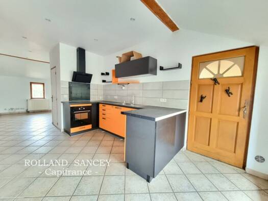 Duplex à vendre 168 000 € 6 pièces 4 chambres 112 m² RDC Sermamagny 90300