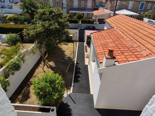 Maison à vendre 412 000 € 6 pièces 4 chambres 99 m² 221 m² de terrain Saint Eloi La Rochelle 17000