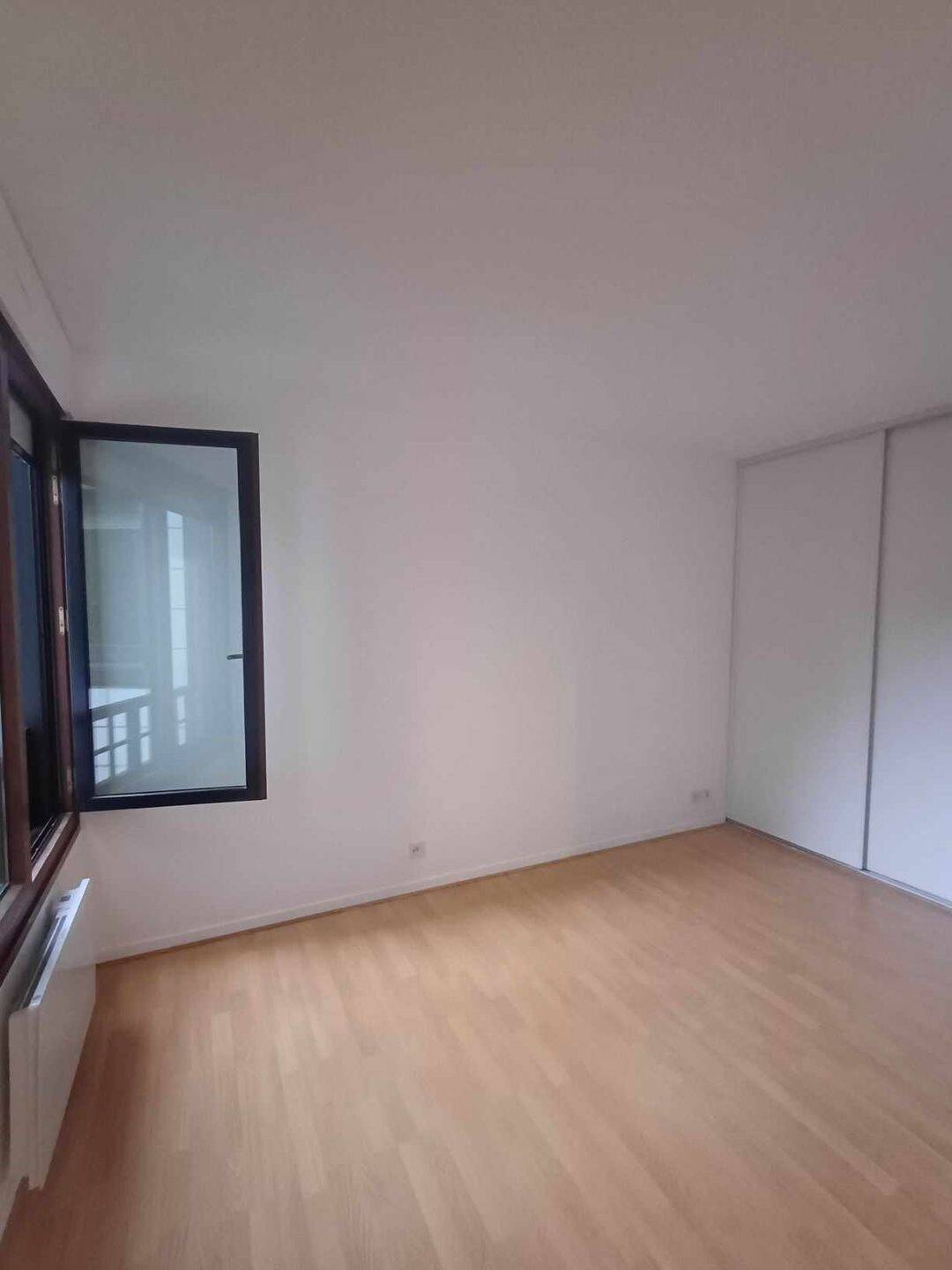 Maison à louer, 53m², ISSY LES MOULINEAUX