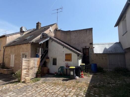 Appartement à vendre 15 000 € 2 pièces 1 chambre 32 m² Le Malesherbois 45330