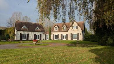 Pavillon à vendre 359 000 € 7 pièces 5 chambres 265 m² 8 595 m² de terrain Nouvion-le-Comte 02800