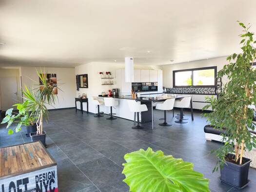 Villa à vendre 725 000 € 8 pièces 4 chambres 262 m² 2 000 m² de terrain Cessenon-sur-Orb 34460
