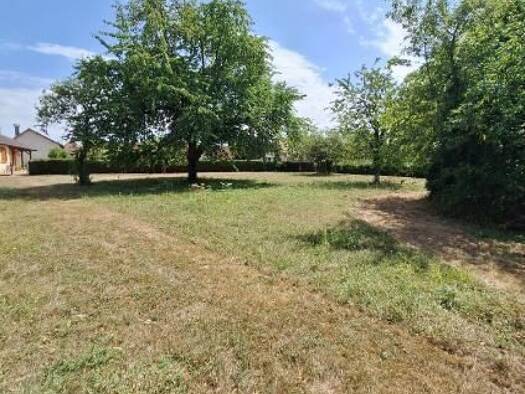 Terrain constructible à vendre 64 000 € 988 m² de terrain Lusigny-sur-Barse 10270