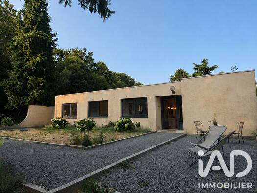 Maison de plain-pied à vendre 445 000 € 7 pièces 5 chambres 185 m² 7 000 m² de terrain Manneville-sur-Risle 27500