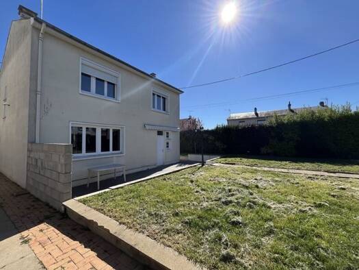 Maison à vendre 169 000 € 5 pièces 4 chambres 82 m² 476 m² de terrain Maxime Lebrun Saint-Doulchard 18230