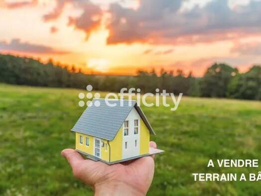 Terrain à vendre 66 000 € 716 m² de terrain Saint-Vallier 26240