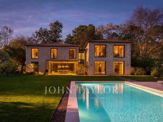 Villa à vendre 4 500 000 € 7 pièces 5 chambres 417 m² 2 135 m² de terrain Les Colles-Camp Lauvas-Font de l'Orme Mougins 06250