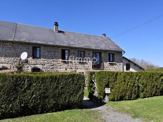 Maison à vendre 106 150 € 5 pièces 2 chambres 107 m² 260 m² de terrain Espinasse 63390