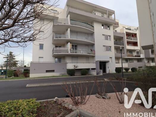 Appartement à vendre 159 000 € 3 pièces 2 chambres 67 m² Étage 3/4 La Gauthiere Clermont-Ferrand 63100