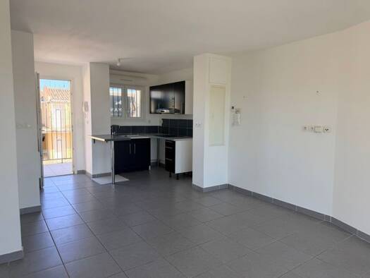 Appartement à vendre 162 180 € 3 pièces 2 chambres 49 m² Étage 2/2 La Plage Frontignan 34110