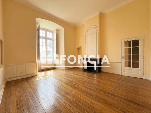 Duplex à louer 830 € 4 pièces 3 chambres 100,4 m² 1er étage Pont-d'Ain 01160