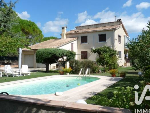 Maison à vendre 594 000 € 7 pièces 6 chambres 180 m² 3 600 m² de terrain Saint-Martin-de-la-Brasque 84760