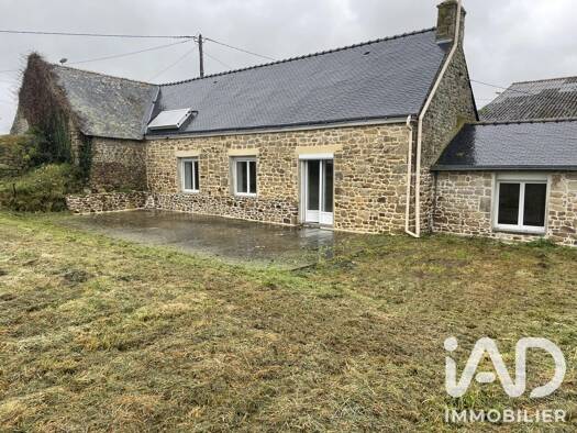 Maison de plain-pied à vendre 270 000 € 3 pièces 2 chambres 72 m² 1 145 m² de terrain Plouhinec 56680