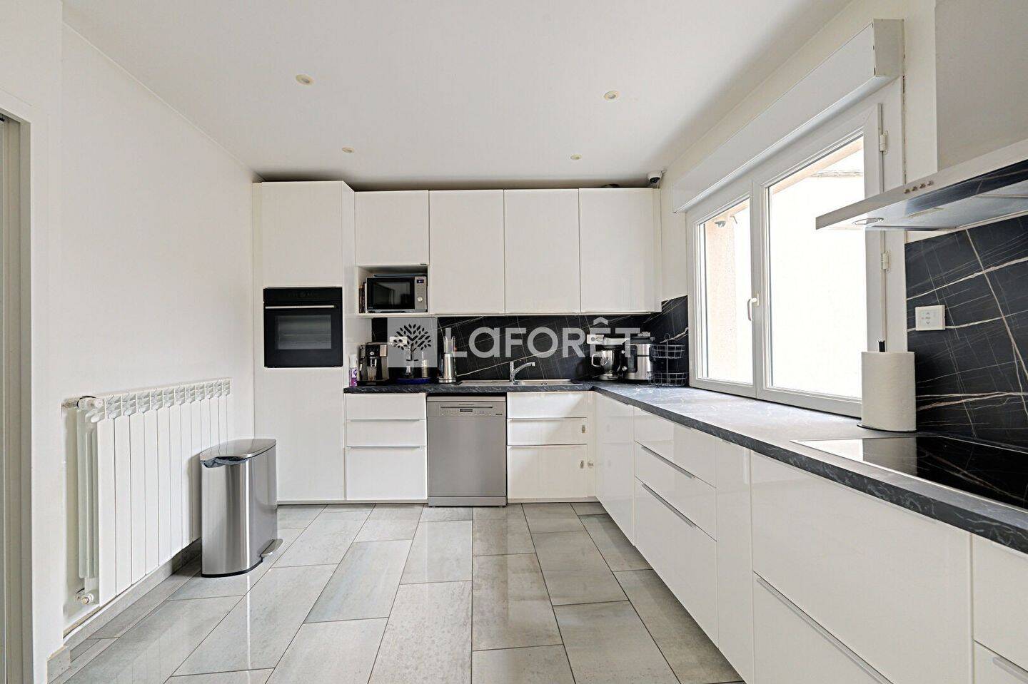 Maison à vendre, 278m², LES LILAS