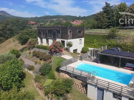 Maison à vendre 585 000 € 8 pièces 1 chambre 188 m² Vourey 38210