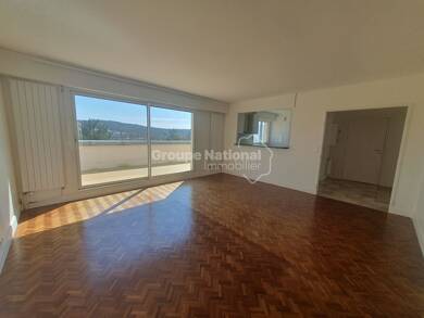Appartement à louer 1 850 € 3 pièces 2 chambres 79 m² Dernier étage, Étage 6/6 Versailles 78000