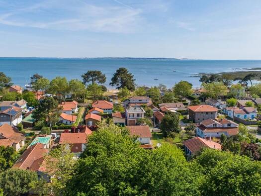 Maison à vendre 680 000 € 4 pièces 2 chambres 100 m² 700 m² de terrain Centre Cap Ferret Lège-Cap-Ferret 33950