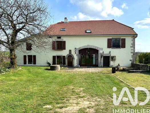 Maison à vendre 285 000 € 9 pièces 7 chambres 330 m² 2 653 m² de terrain Oigney 70120