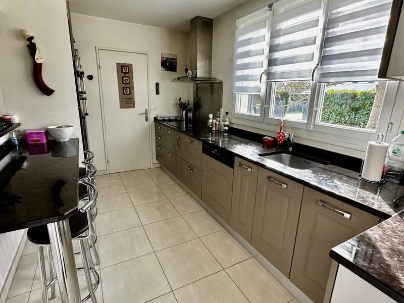 Maison à vendre, 186m², LESIGNY