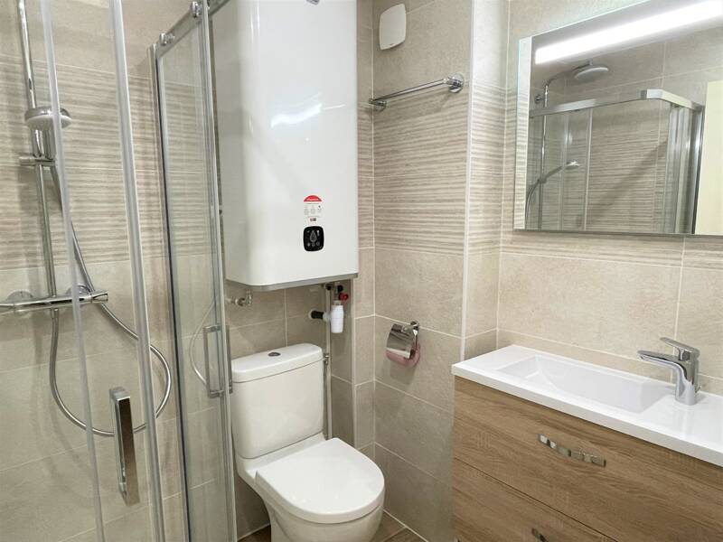 Maison à louer, 37m², BORMES LES MIMOSAS