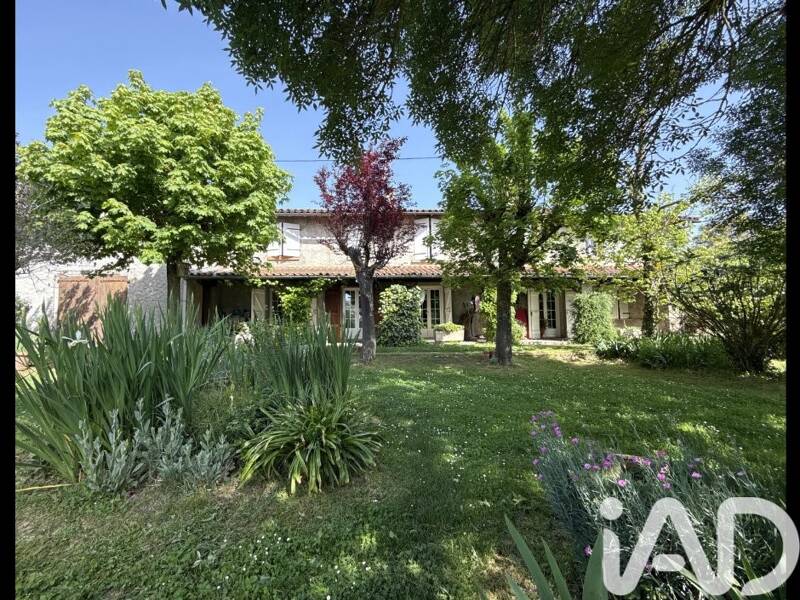 Maison à vendre, 319m², SAINTE FOY DE PEYROLIERES