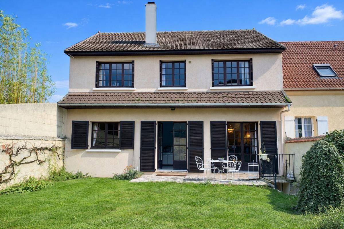 Maison à vendre, 155m², SAINT MAUR DES FOSSES