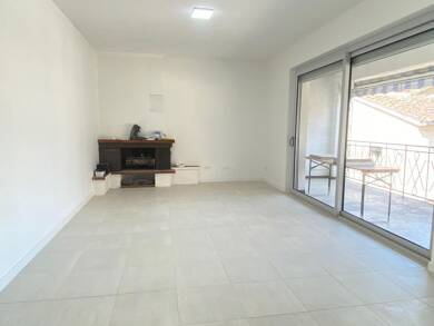 Appartement à louer 750 € 3 pièces 2 chambres 90,9 m² Centre Ville Castelsarrasin 82100