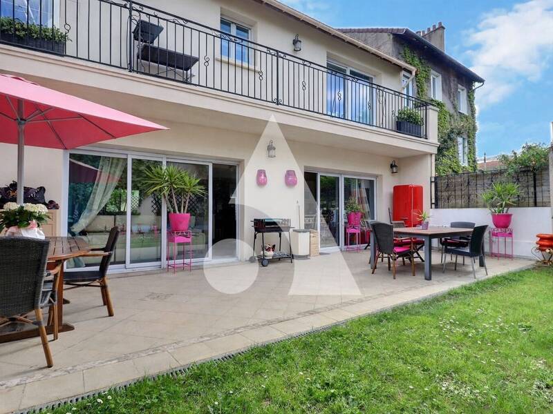 Maison à vendre, 300m², LES LILAS