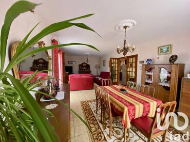 Maison de plain-pied à vendre 312 000 € 6 pièces 4 chambres 145 m² 1 207 m² de terrain Échillais 17620