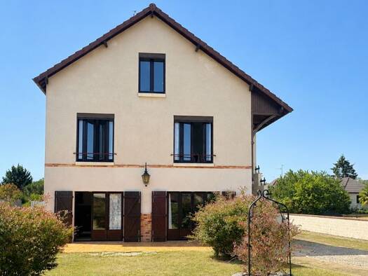 Maison à vendre 183 000 € 6 pièces 4 chambres 170 m² 2 288 m² de terrain Gurgy 89250