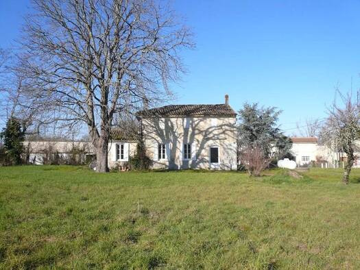 Maison à vendre 185 000 € 4 pièces 3 chambres 79,7 m² Néac 33500