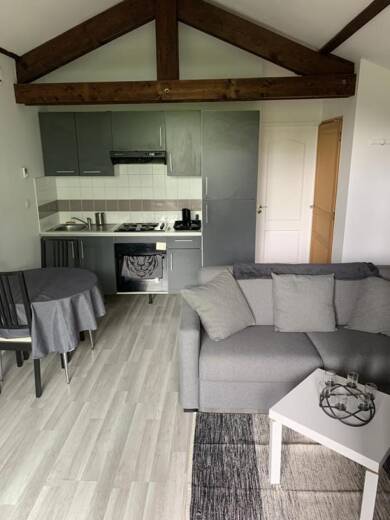 Appartement à louer 800 € 2 pièces 1 chambre 38 m² Beausoleil Gradignan 33170