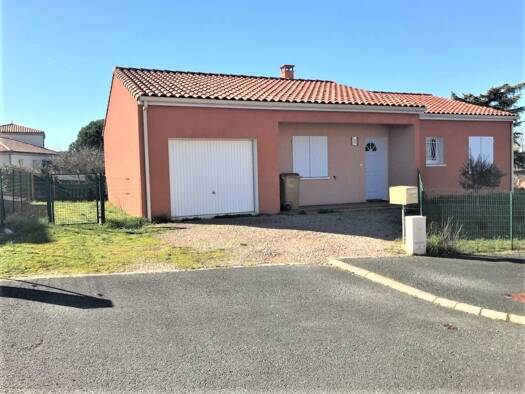 Maison à louer 880 € 4 pièces 3 chambres 91 m² 400 m² de terrain Le Sequestre 81990