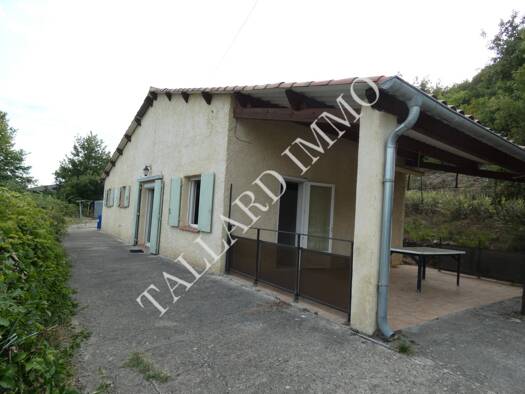 Maison de plain-pied à vendre 242 600 € 3 pièces 2 chambres 76 m² 1 215 m² de terrain Vitrolles 05110