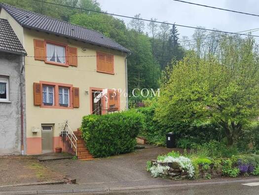 Maison à vendre 75 000 € 5 pièces 2 chambres 80 m² 405 m² de terrain Goetzenbruck 57620