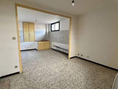 Appartement à louer 445 € 3 pièces 2 chambres 55 m² 1er étage St Ambroix 30500