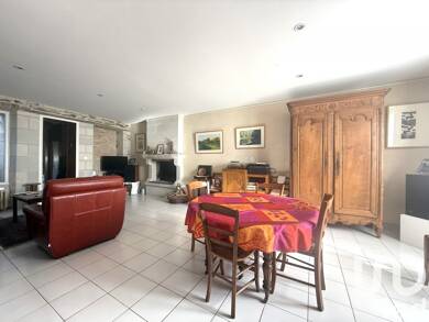 Maison de plain-pied à vendre 418 000 € 7 pièces 5 chambres 188 m² 280 m² de terrain Sainte-Gemmes-sur-Loire 49130