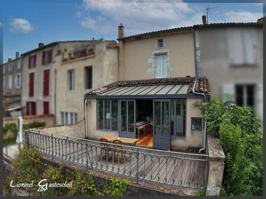 Maison à vendre 345 000 € 6 pièces 4 chambres 220 m² 170 m² de terrain Sainte-Foy-la-Grande 33220