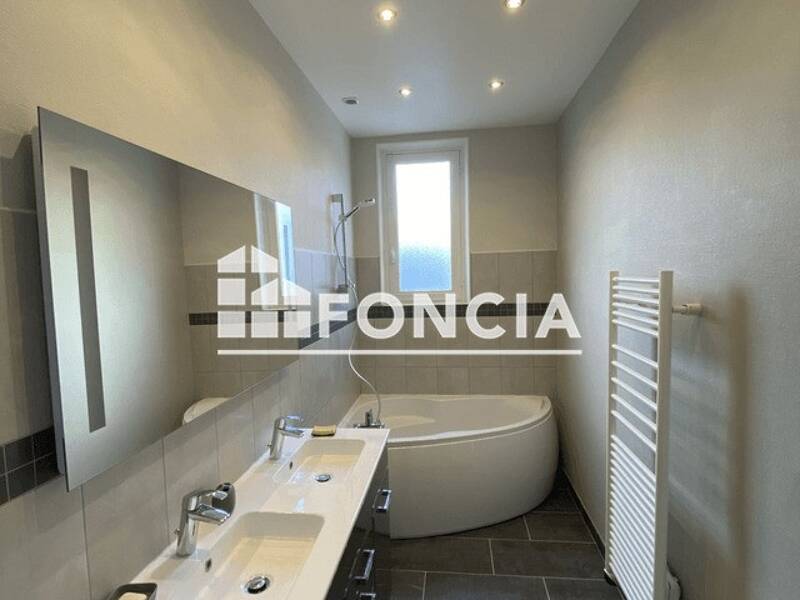 Maison à louer, 90m², VOUZIERS