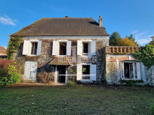 Maison à vendre 180 000 € 7 pièces 3 chambres 180 m² 9 420 m² de terrain Cherveix-Cubas 24390