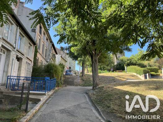 Appartement à vendre 69 000 € 3 pièces 2 chambres 69 m² Étage 1/1 Colline des Pères-Tardy Saint-Étienne 42000