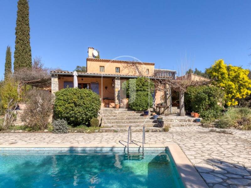 Maison à vendre, 330m², ENTRECASTEAUX