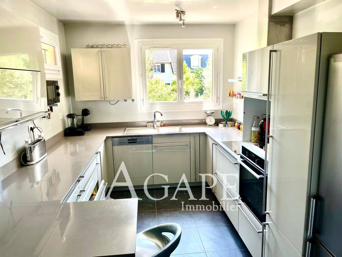 Maison à vendre, 188m², SAINT MAUR DES FOSSES
