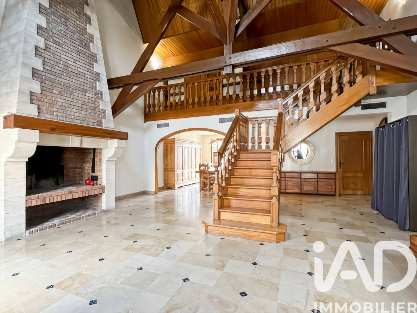 Maison à vendre, 195m², SAINT MAUR DES FOSSES