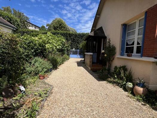 Maison à vendre 365 000 € 4 pièces 3 chambres 79 m² 660 m² de terrain Cité Nouvelle-Barbusse Trappes 78190
